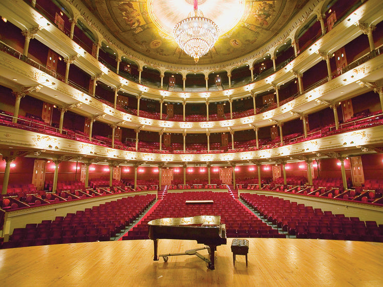 Grand Old Lady of Broad Street