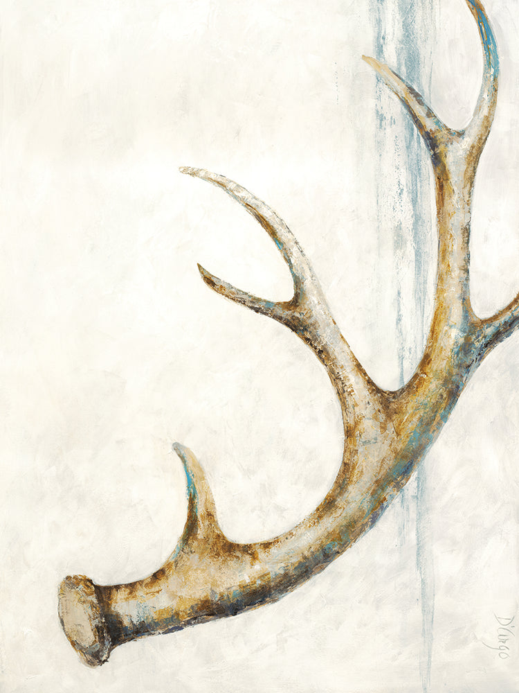 VERTICAL ANTLER ON WHITE