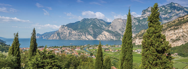 LAKE GARDA Heavenly Panoramic View