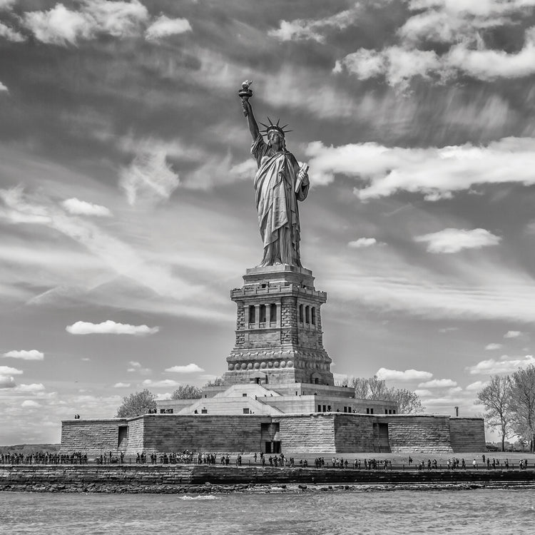 NEW YORK CITY Statue of Liberty