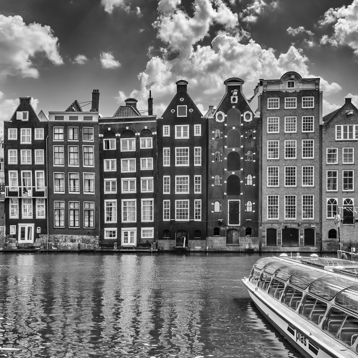AMSTERDAM Damrak and dancing houses