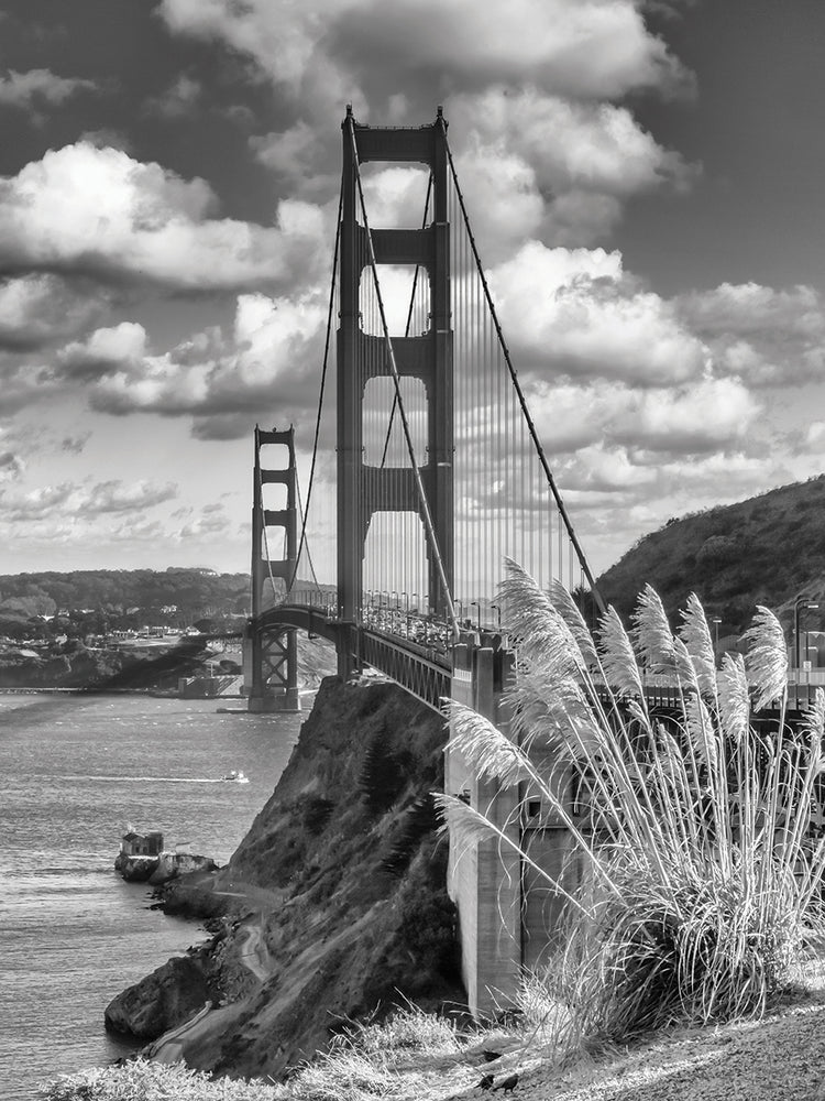SAN FRANCISCO Golden Gate Bridge - monochrome
