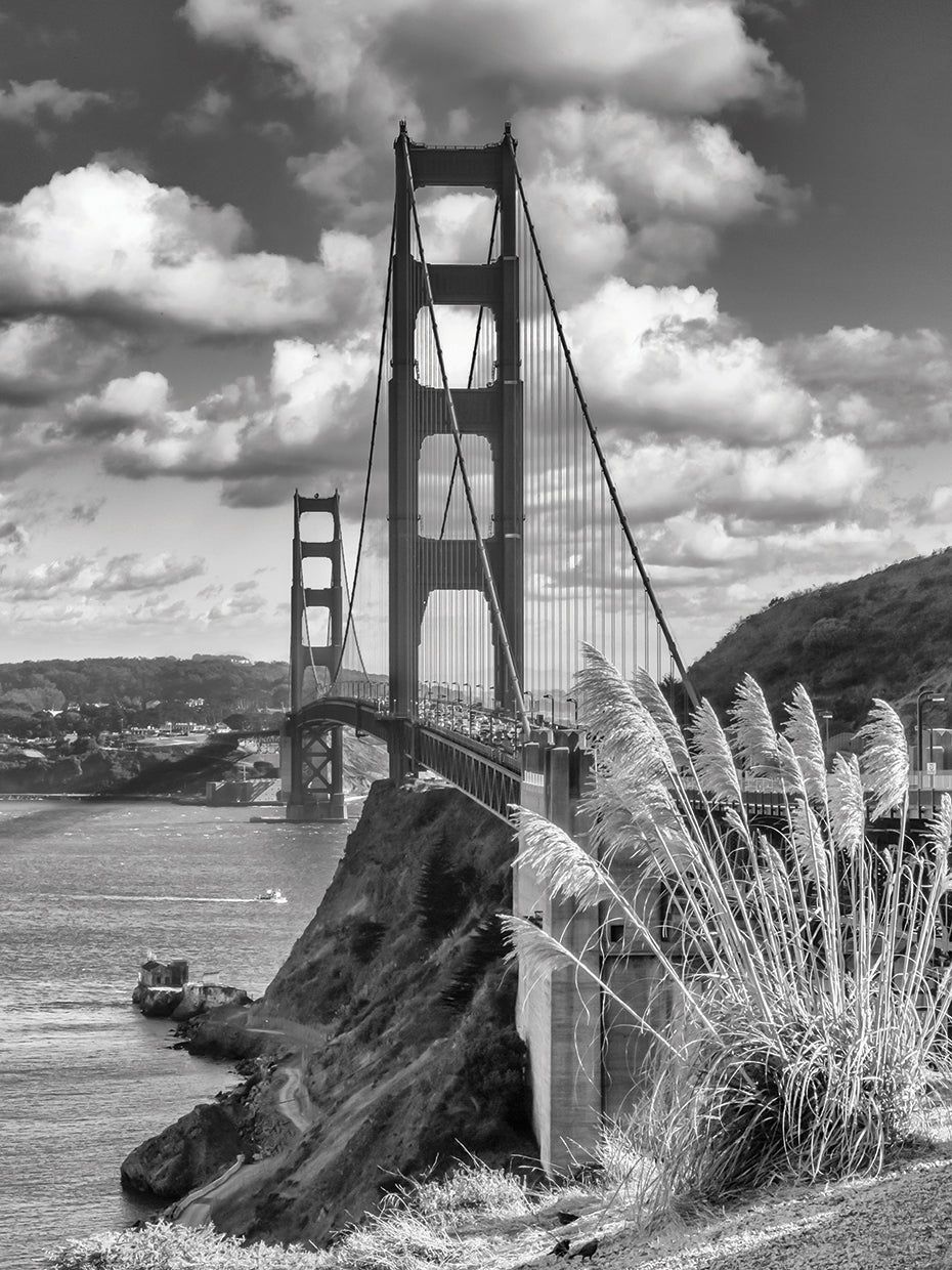 SAN FRANCISCO Golden Gate Bridge - monochrome