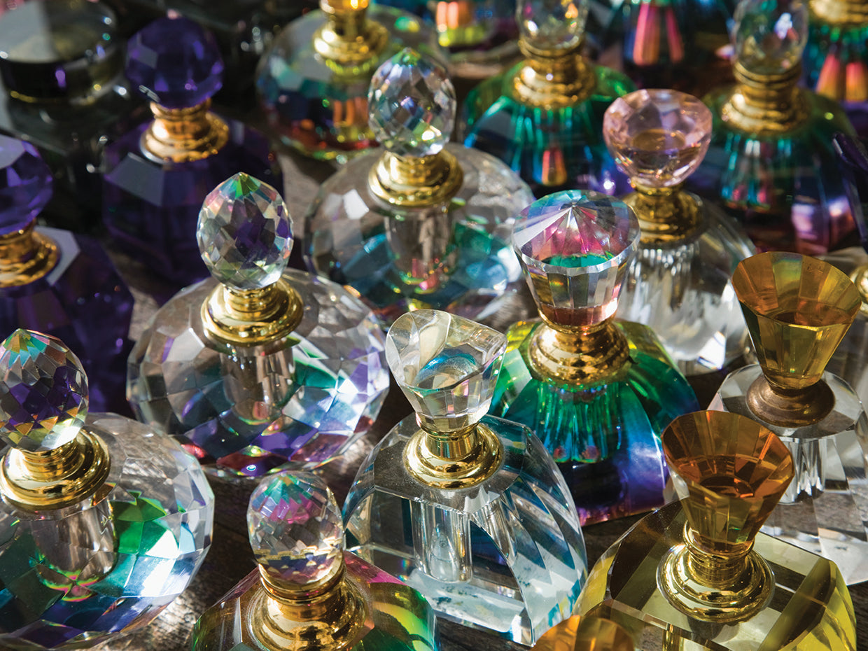 Arabian bottles of perfume for sale in souk, Madinat Jumeirah, Umm Suqeim, Dubai, United Arab Emirates