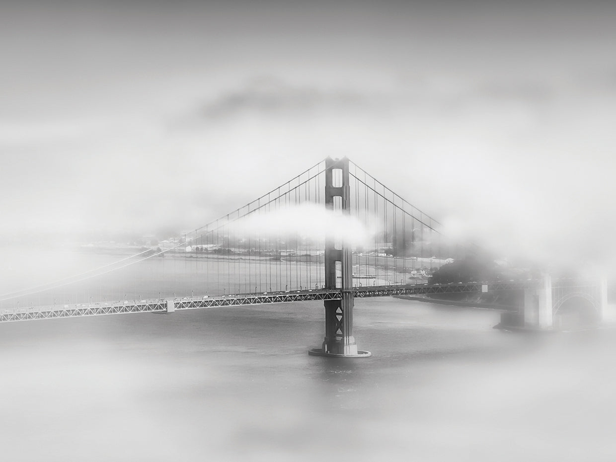 Foggy Golden Gate Bridge | Monochrome