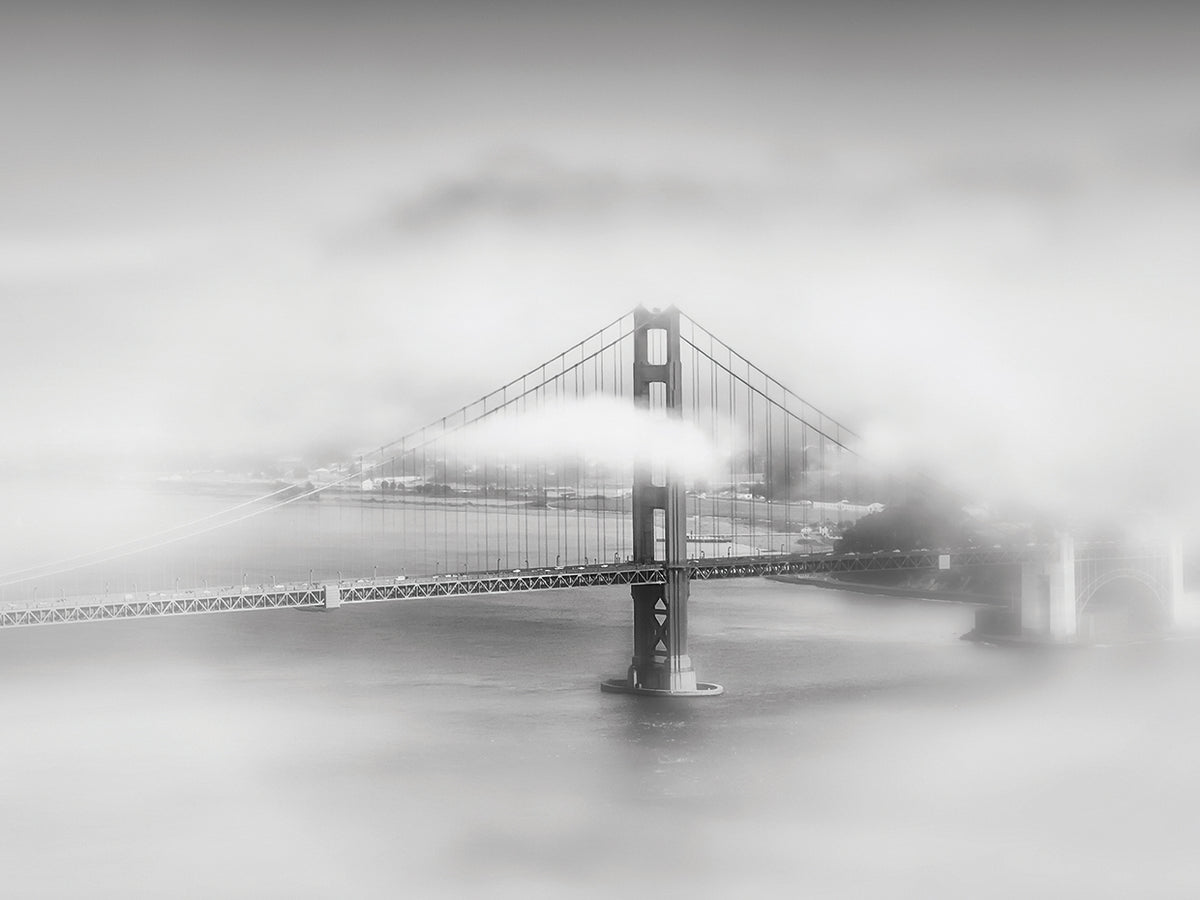 Foggy Golden Gate Bridge | Monochrome