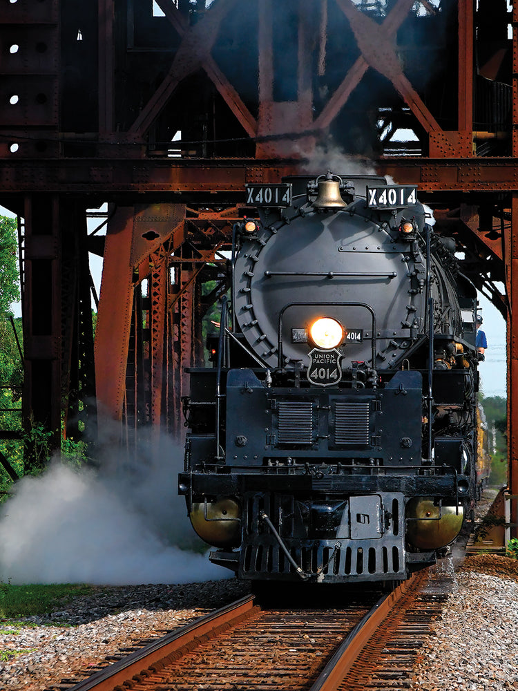 Big Boy 4014 Chugging Along