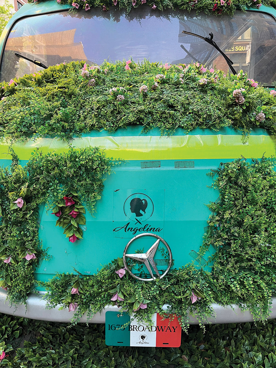 New York City, NYC Flowers & Bus